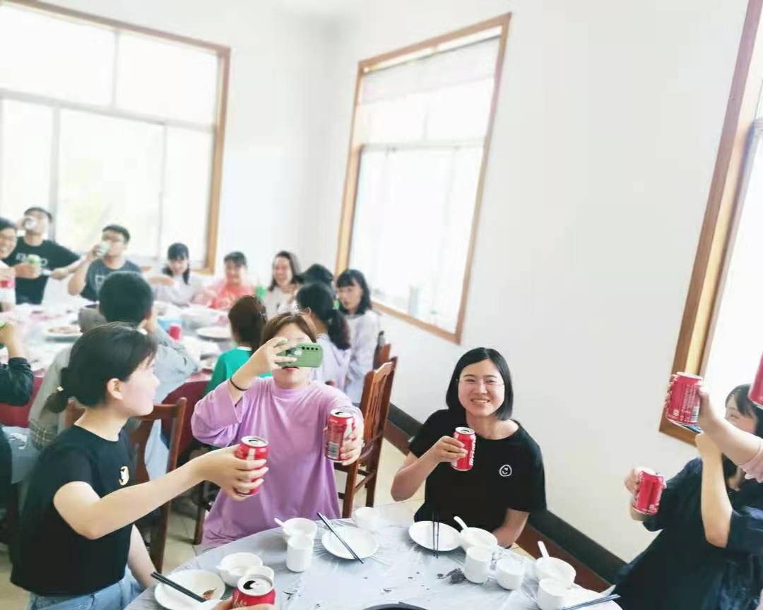 團建